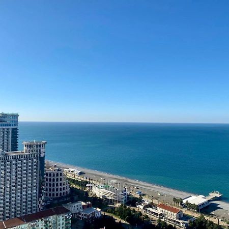 Orbi City Seaview Apartment Batumi Bagian luar foto