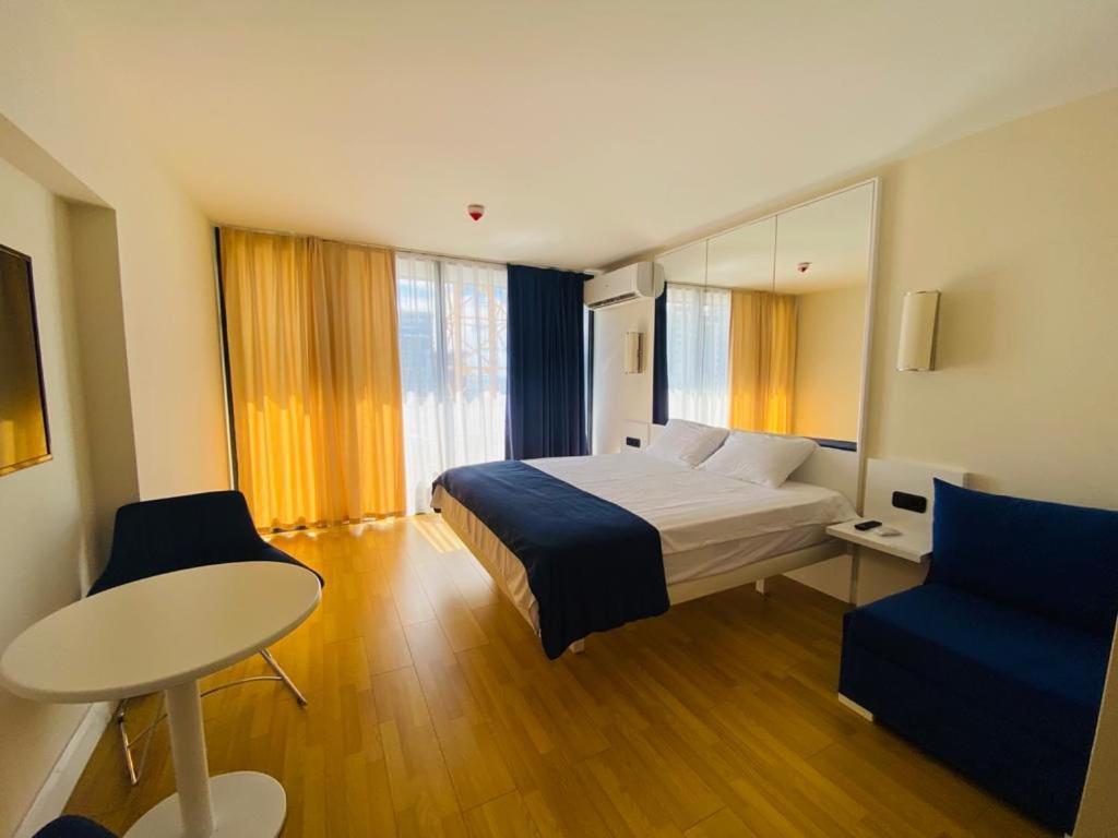 Orbi City Seaview Batumi Bagian luar foto